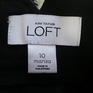 LOFT Pants - Loft tapered and pleated black slacks LOFT Pants - Loft tapered and pleated black slacks